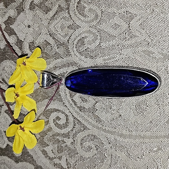 New Sapphire Quartz pendant - Picture 2 of 8